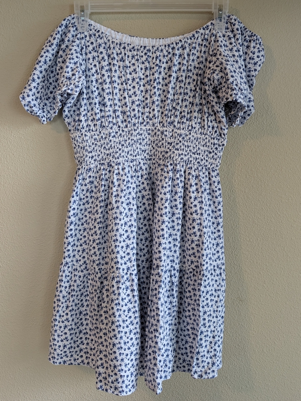 Abercrombie And Fitch Size XL Blue Ditsy Floral Off-Shoulder Smocked Waist Dress